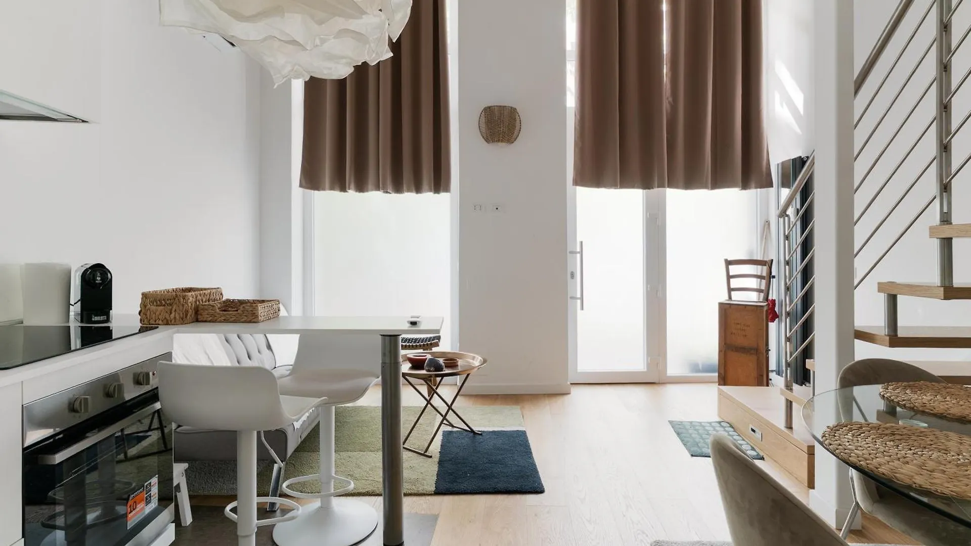 Porta Romana Spazioso Loft Di Design 밀라노 아파트